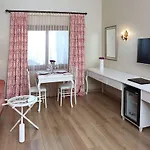 Golden 2* Adana