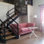 Golden Hotel 2*