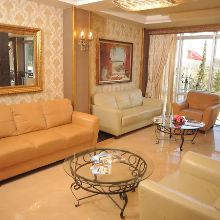 Golden Hotel 2*